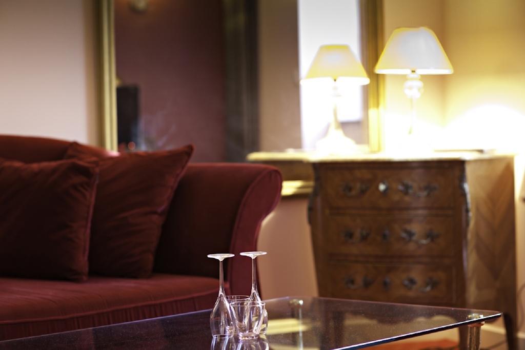 Demeures & Chateaux La Belle Meuniere Роят Екстериор снимка